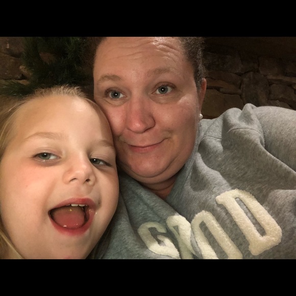 Meet your Posher, Amanda - Picture 1 of 1
